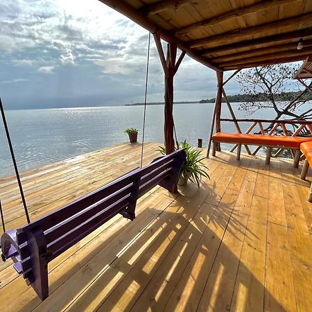 Urraca Monkey Island Eco Resort (Adults Only) Punta Laurel ภายนอก รูปภาพ